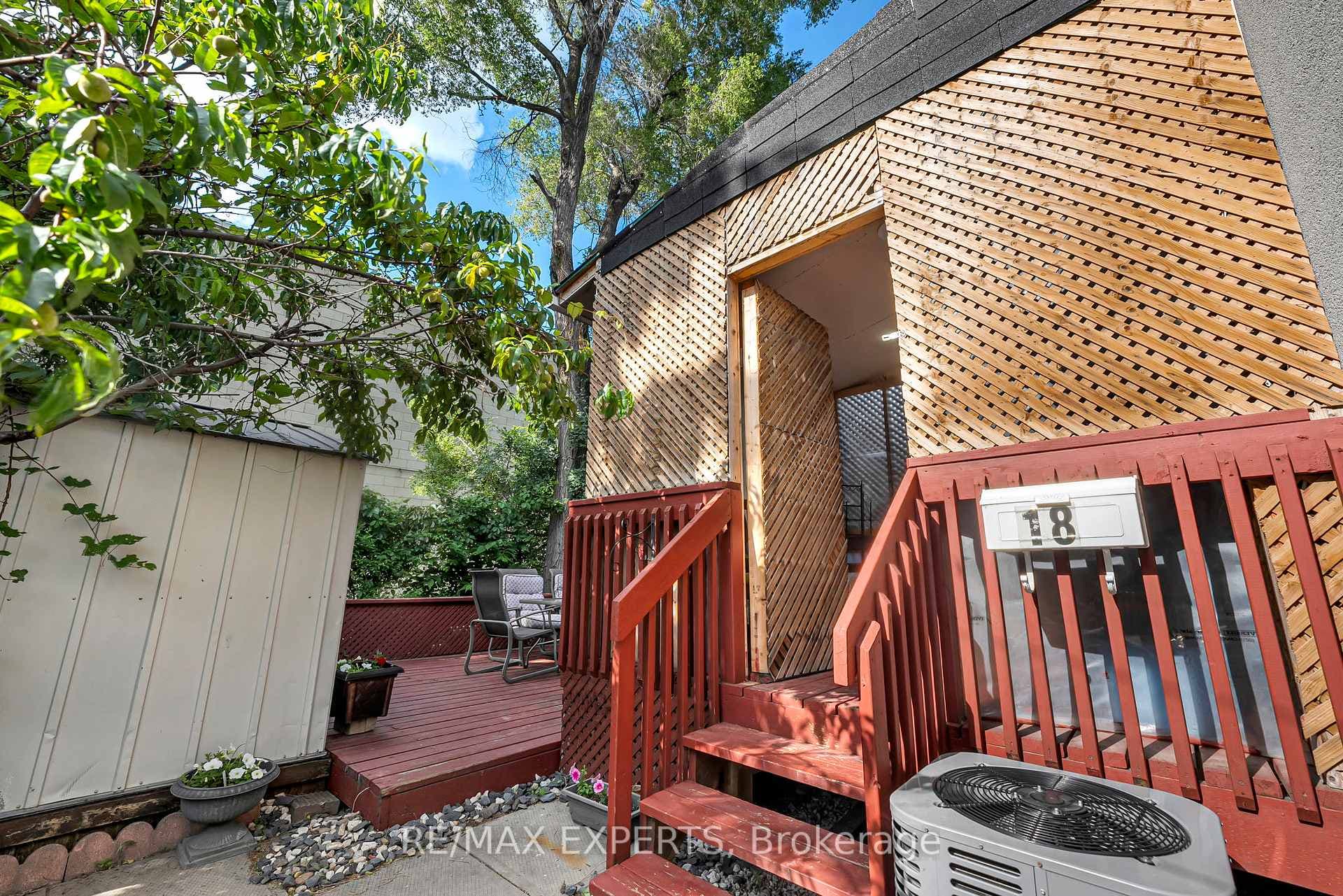 18 Cobalt Street photo 34