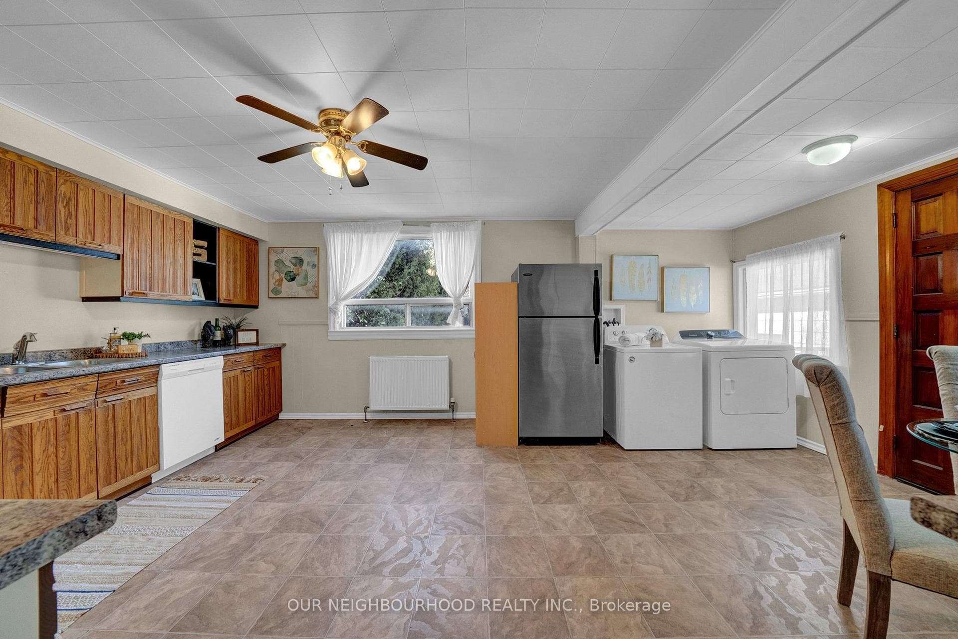 64 Wellington Street photo 14