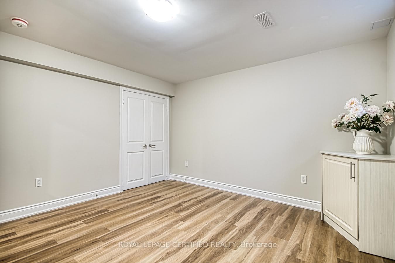 1427 Whitney Terrace Unit BSMT photo 14