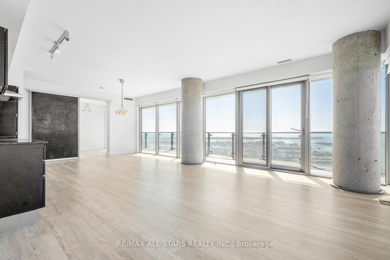 70 Distillery Lane Unit 3607 photo 14