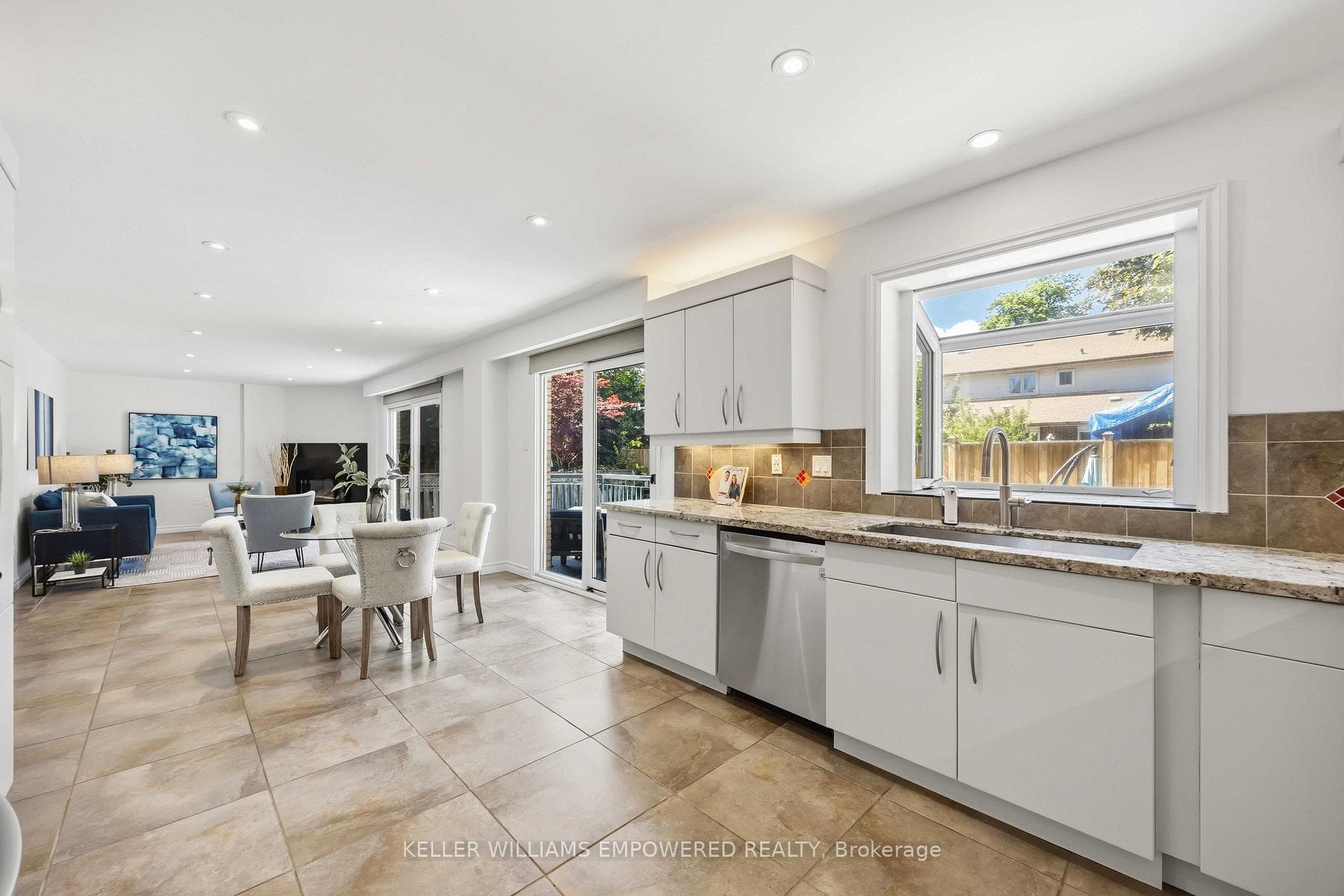 16 Omeara Court photo 25