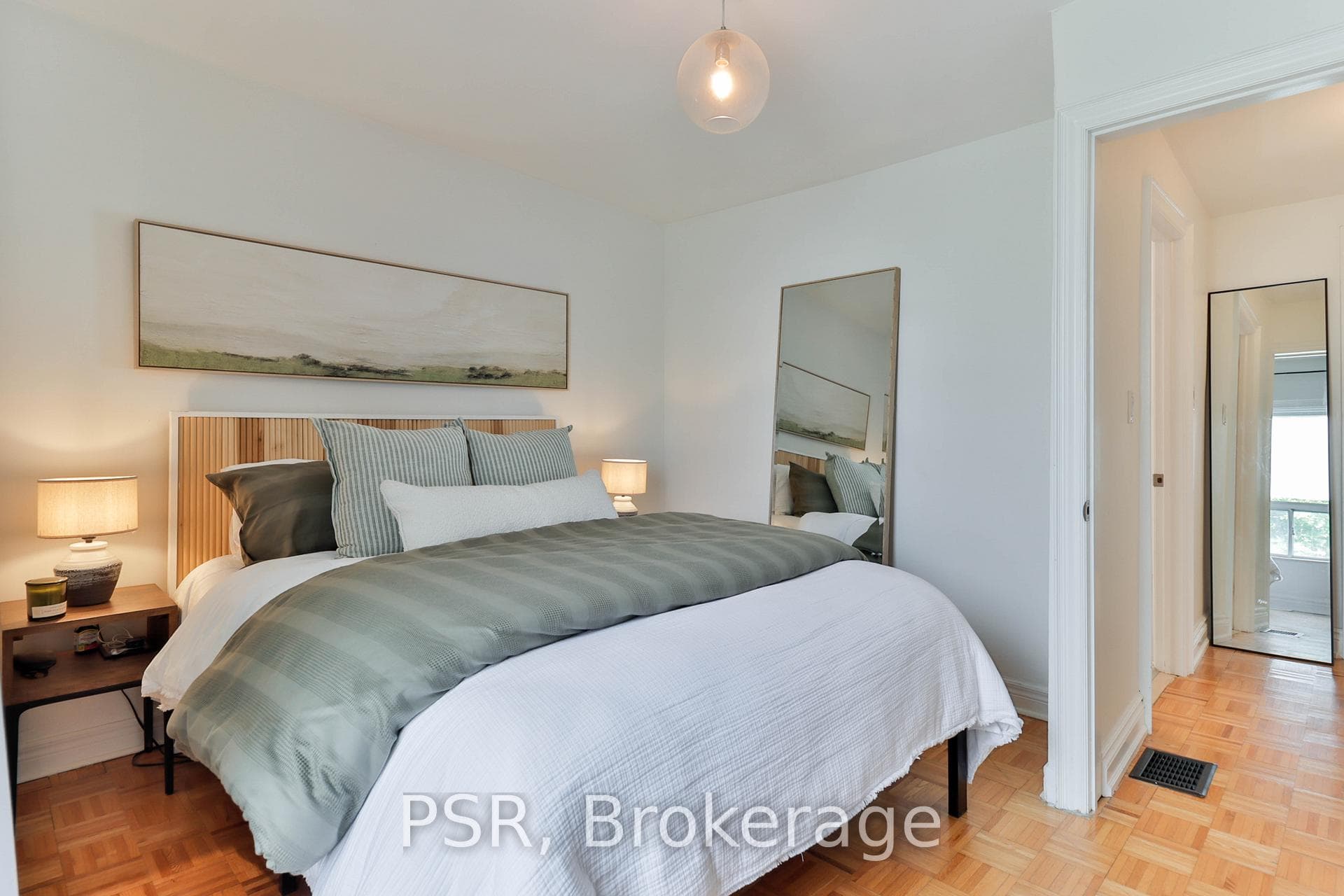 175 Maria Street photo 25