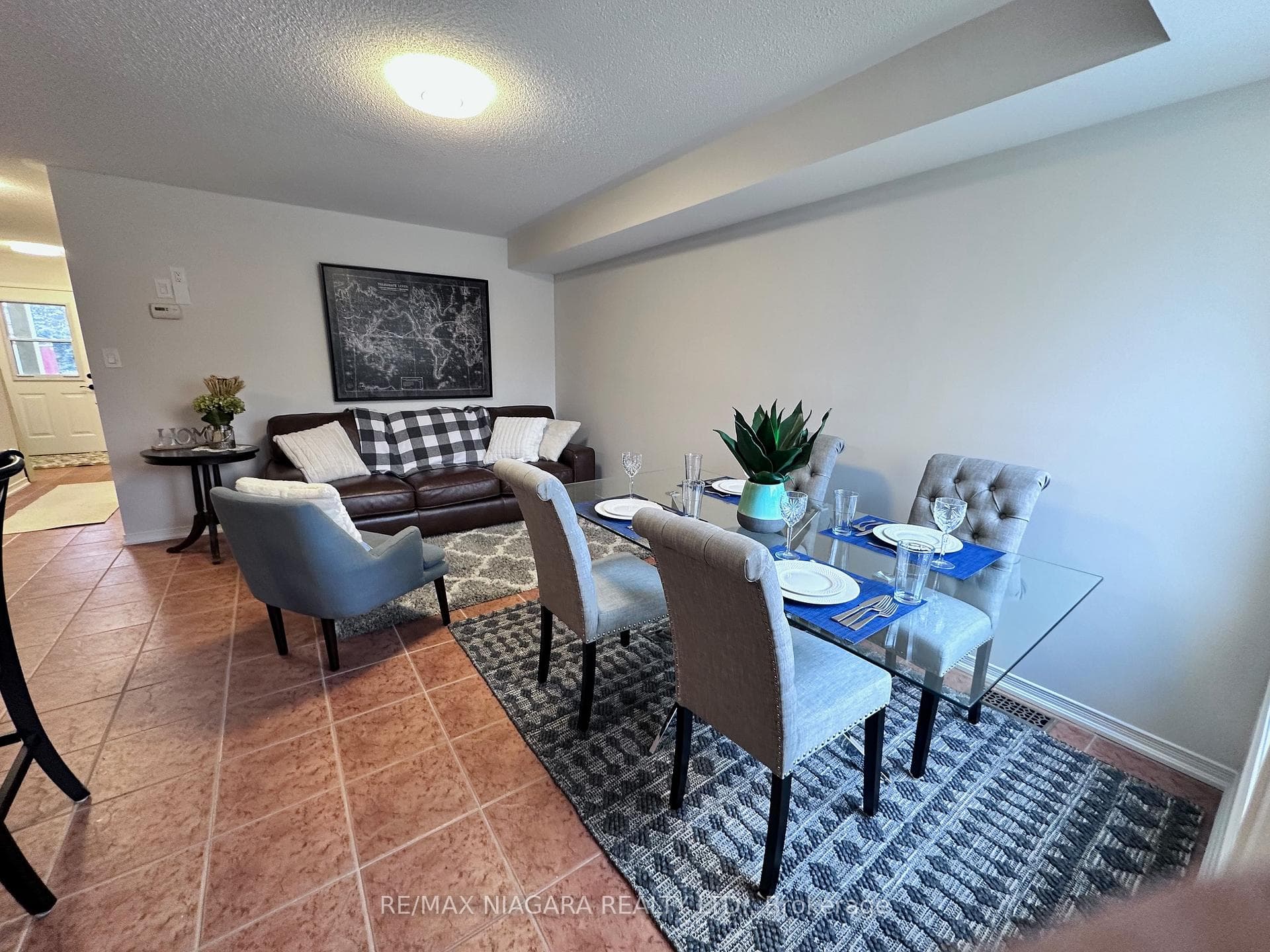 1489 Heritage Way Unit 60 photo 4