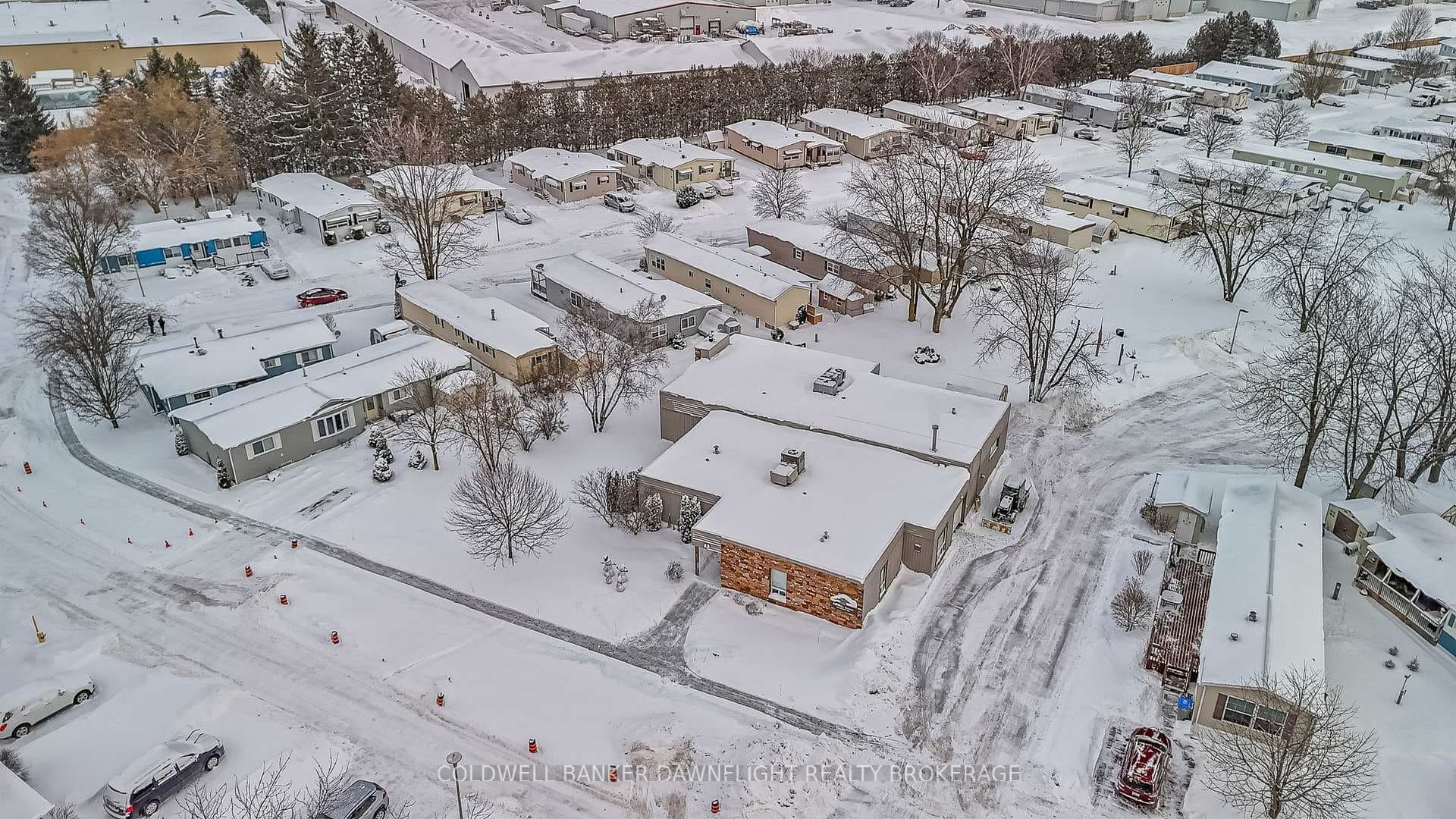4 Redford Drive photo 37