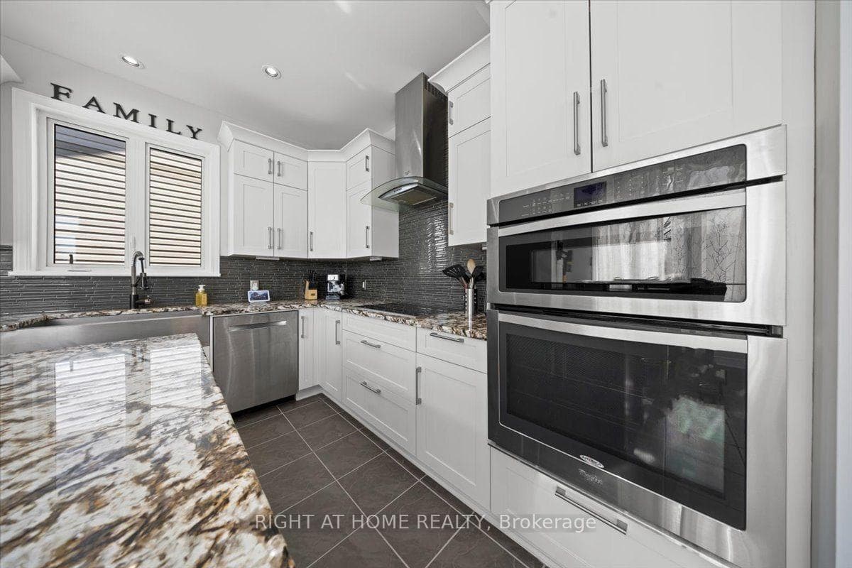 850 Feather Moss Way photo 19