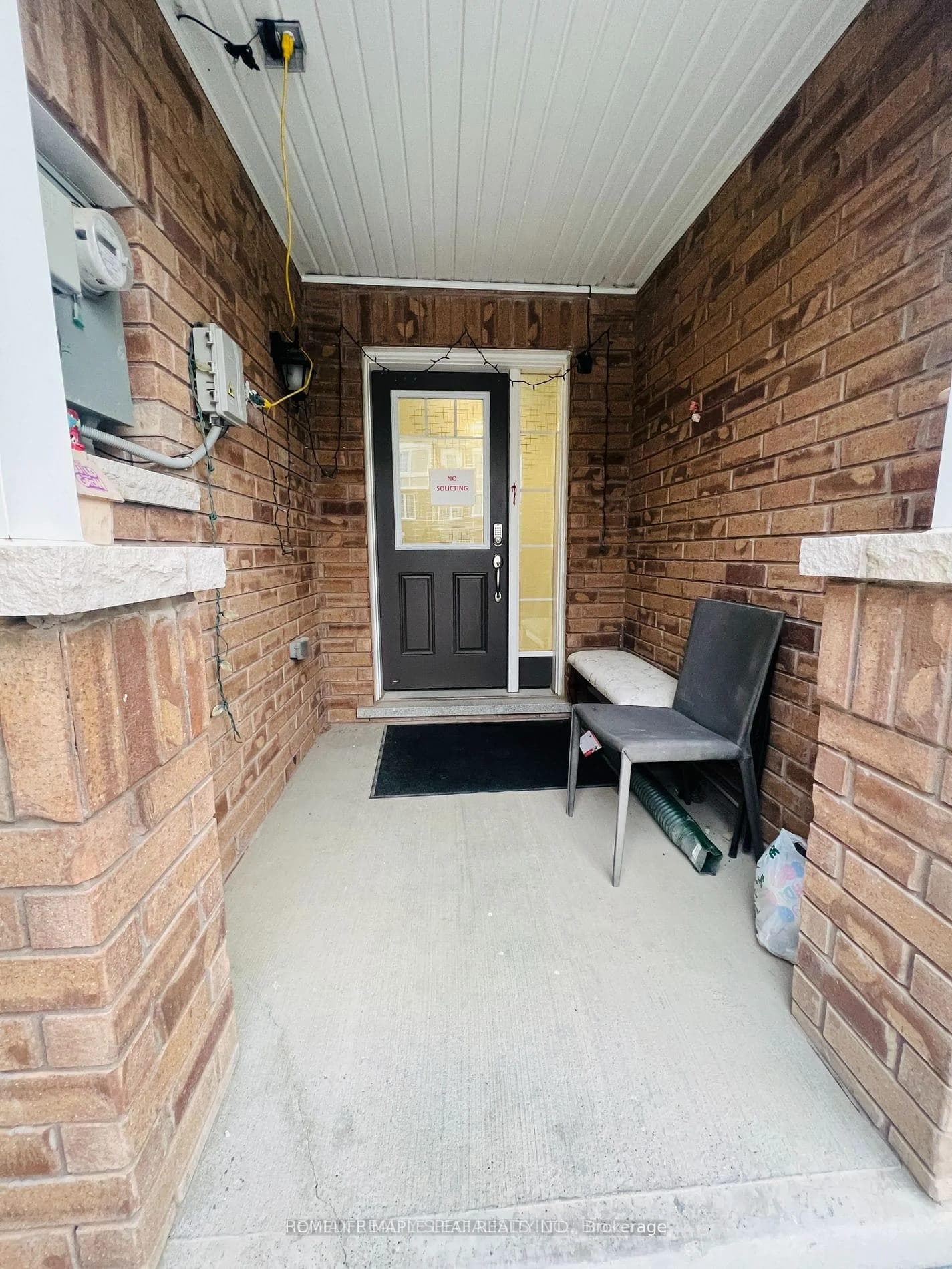 104 Bannister Crescent photo 3