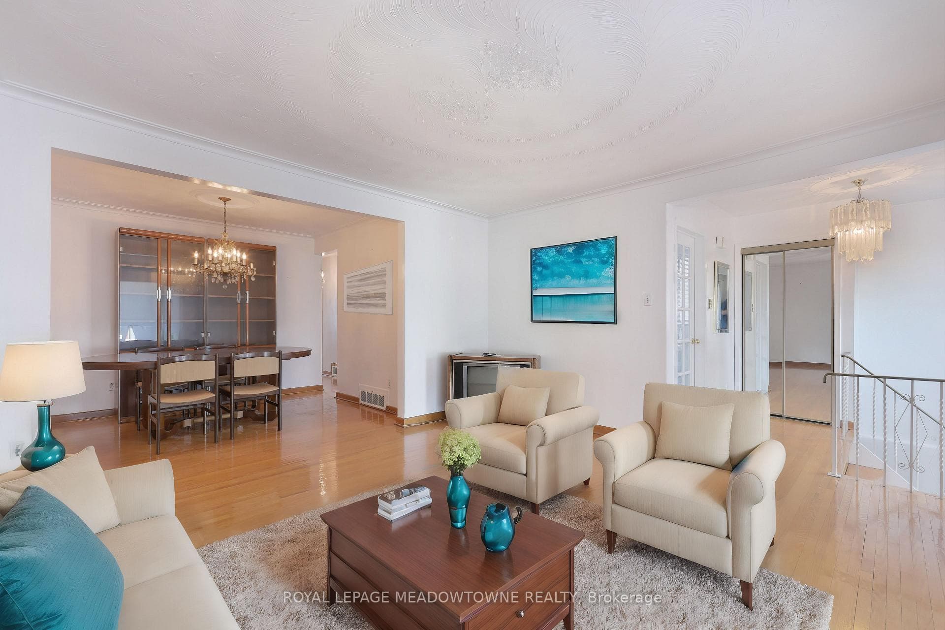 19 Benrubin Drive photo 8