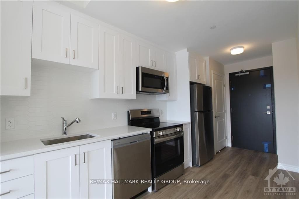 1350 Hemlock Road Unit 412 photo 9