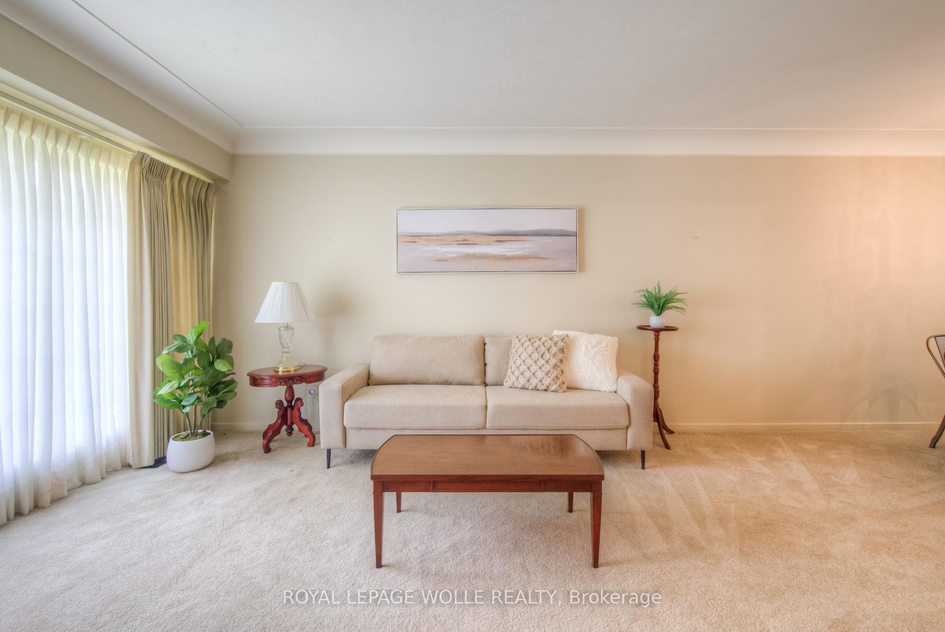 4 Byron Avenue photo 7