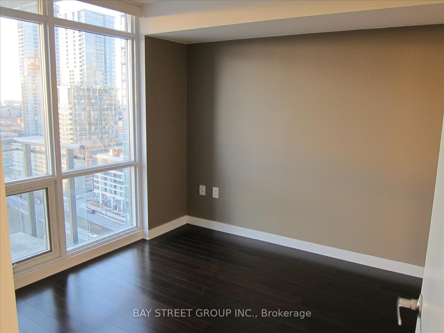11 Brunel Court Unit 2502 photo 6