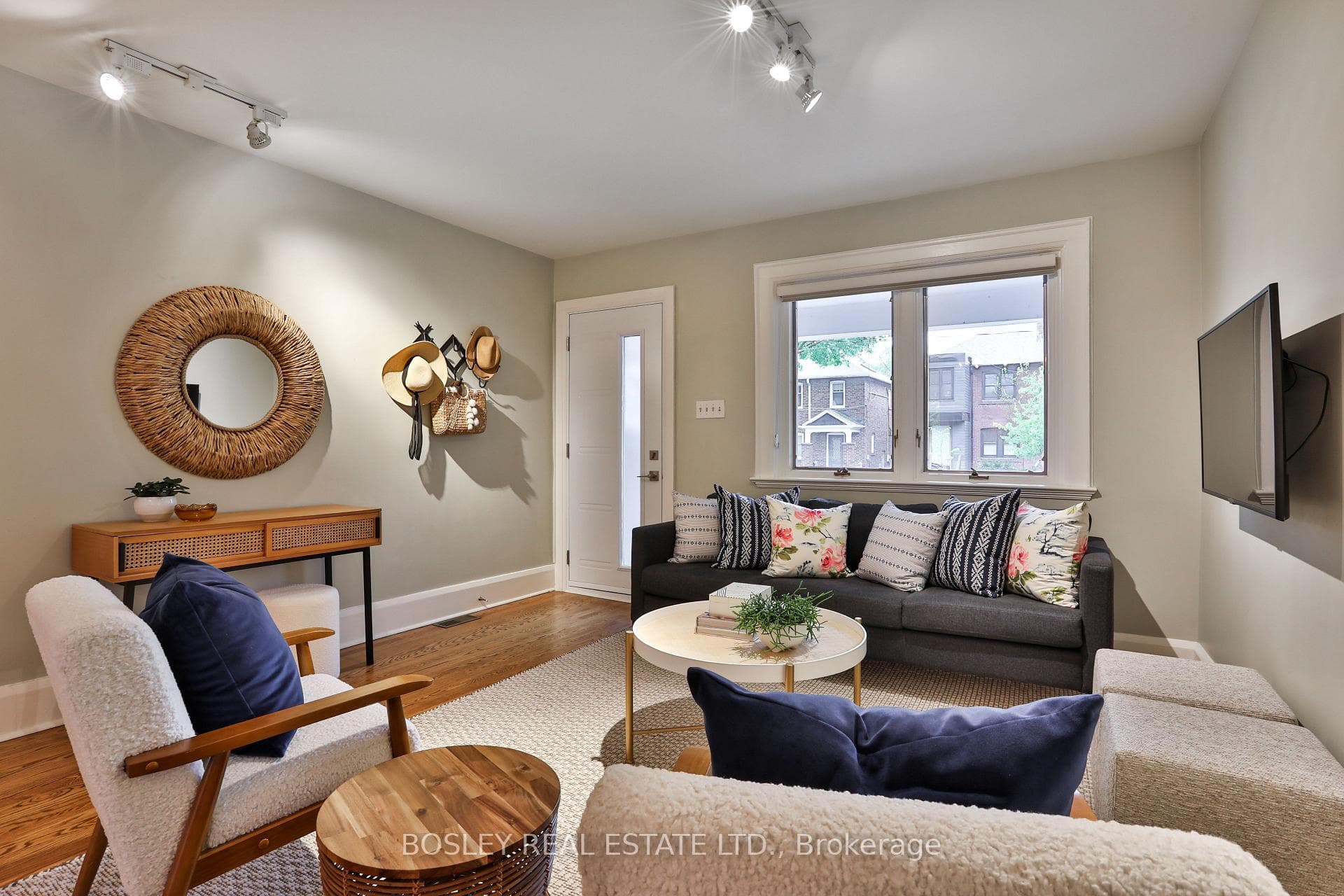 19 McCord Road photo 7