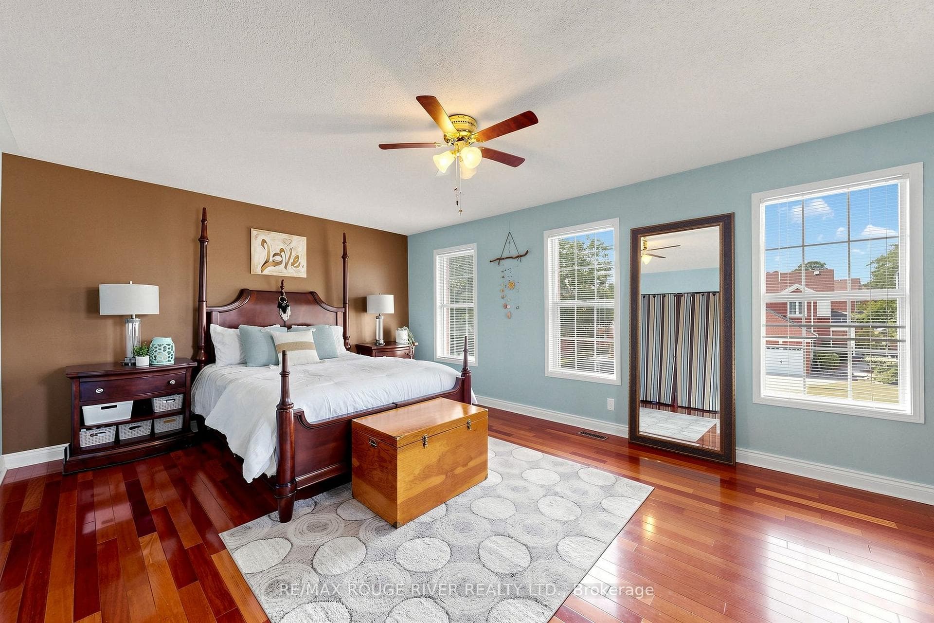 66 Tidewater Crescent photo 31