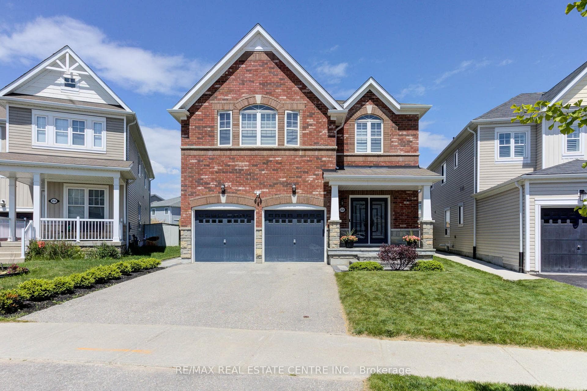 259 Irwin Street photo 1