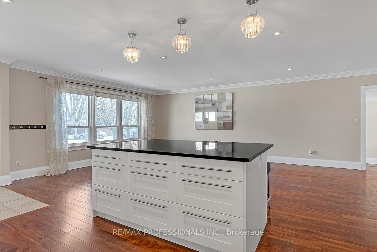 5 Chestnut Hills Crescent photo 10
