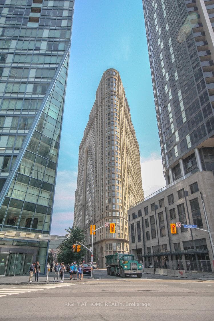 25 The Esplanade N/A Unit 320 photo 1