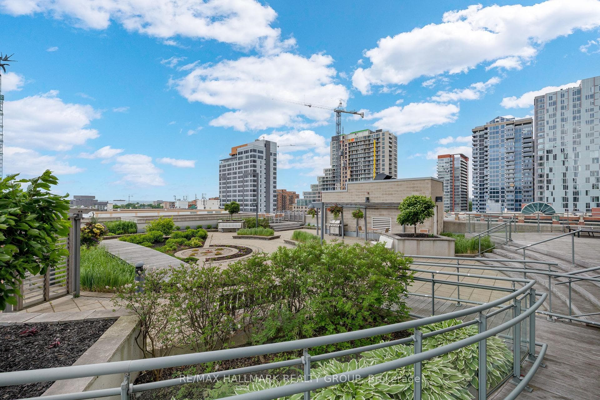 90 George Street Unit 1301 photo 28