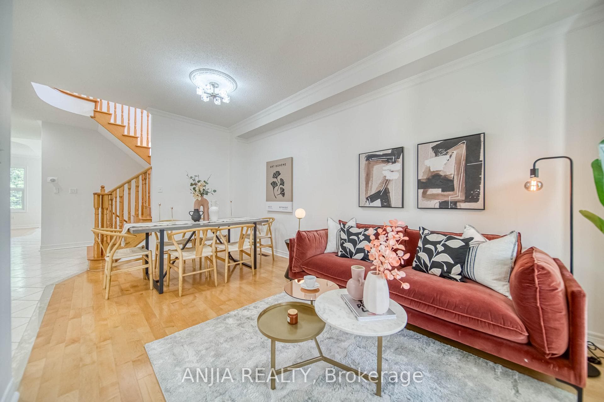 333 Castan Avenue photo 5