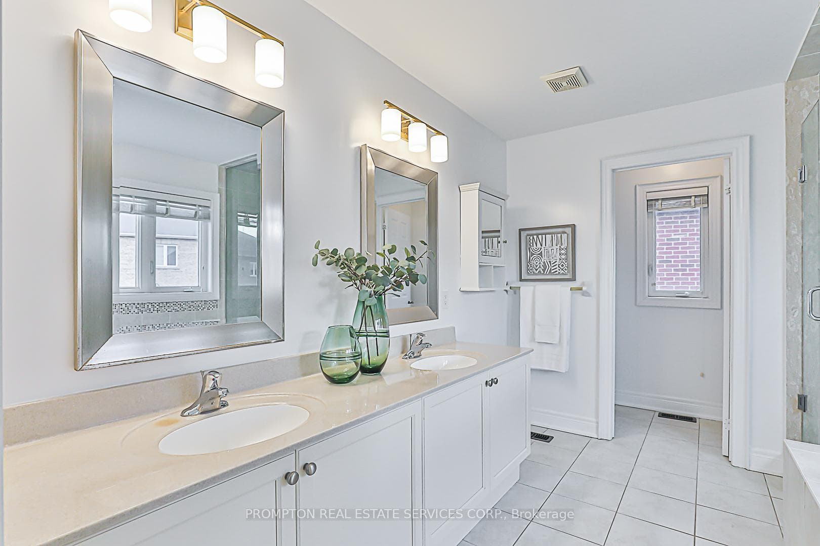 26 Dame Gruev Drive photo 19