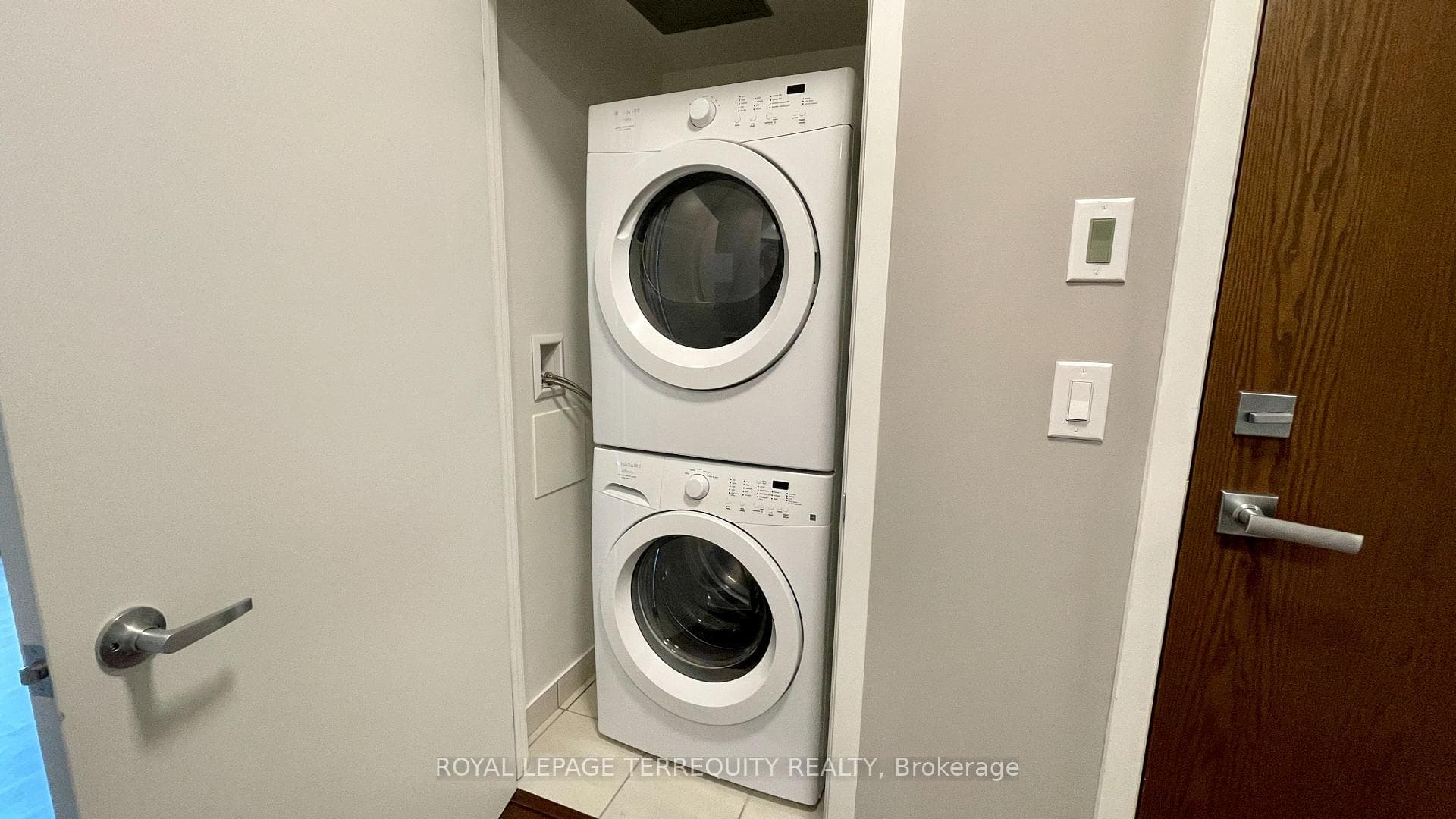 360 Square One Drive Unit 1511 photo 13