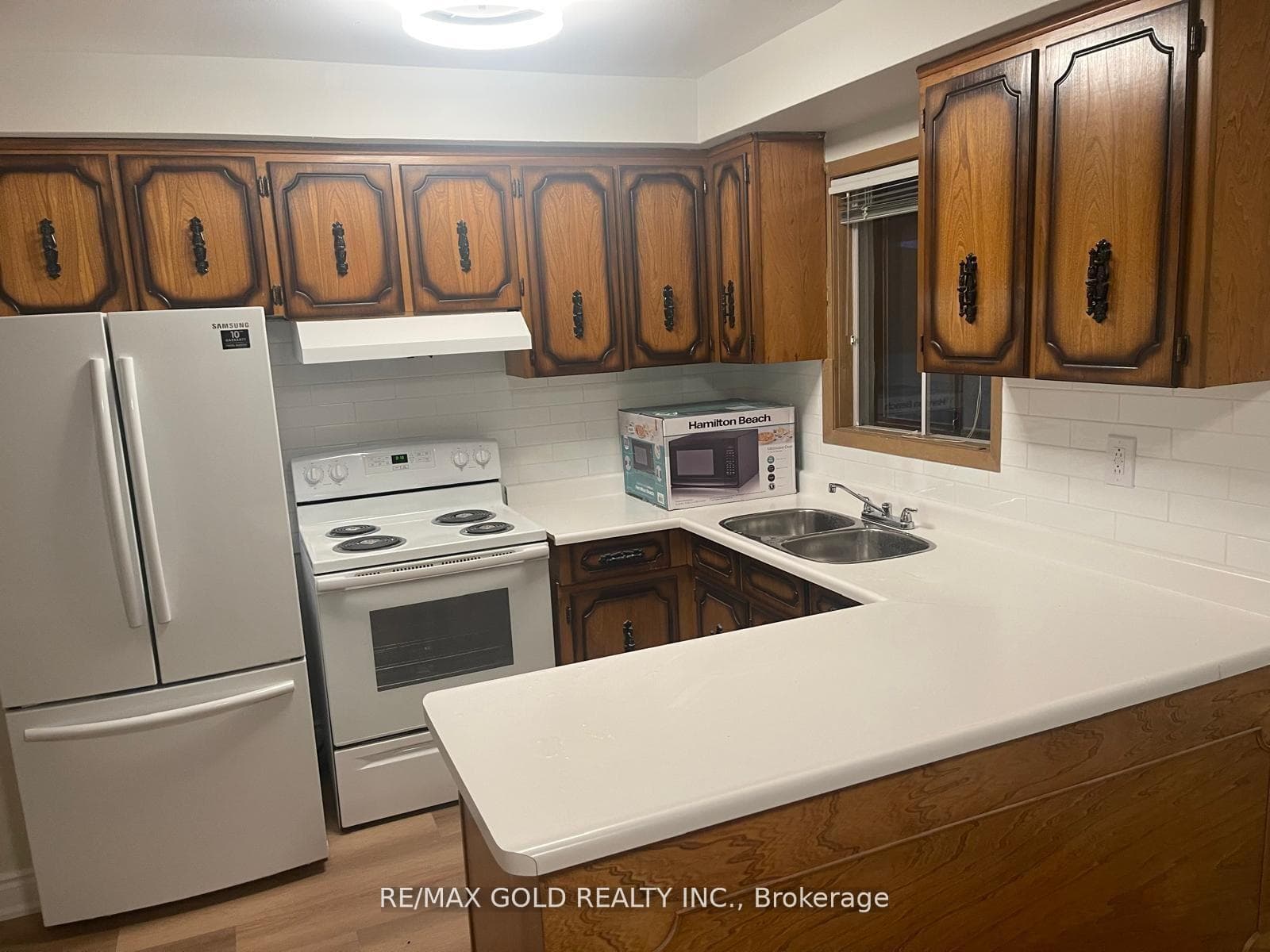 39 Magnolia Avenue photo 4