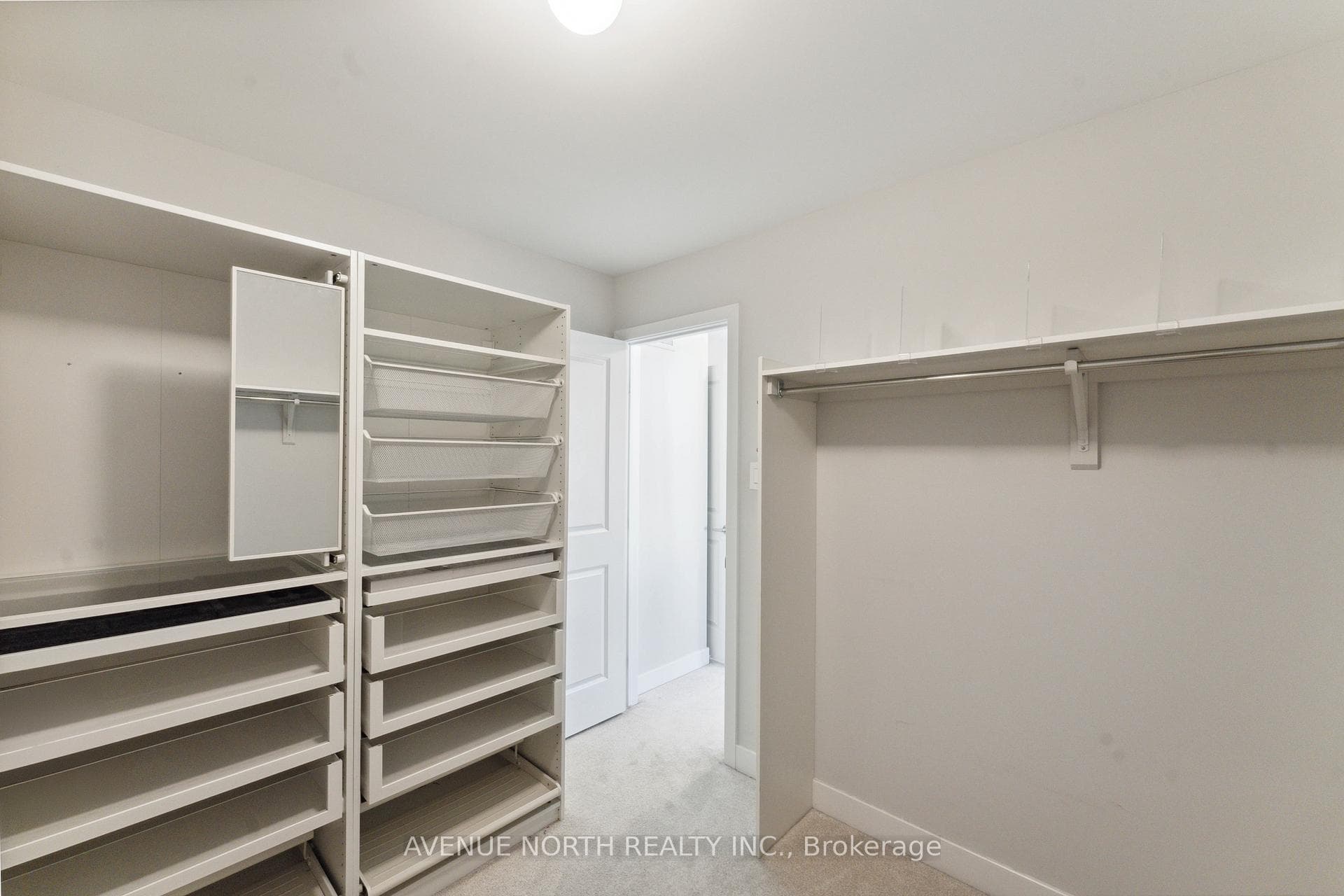 805 Pergola Place photo 22
