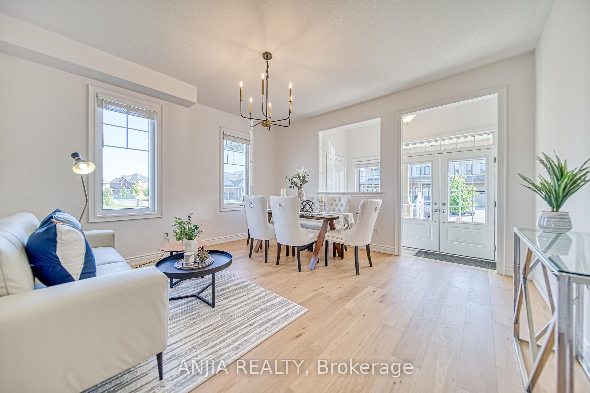 160 William Fair Drive photo 8