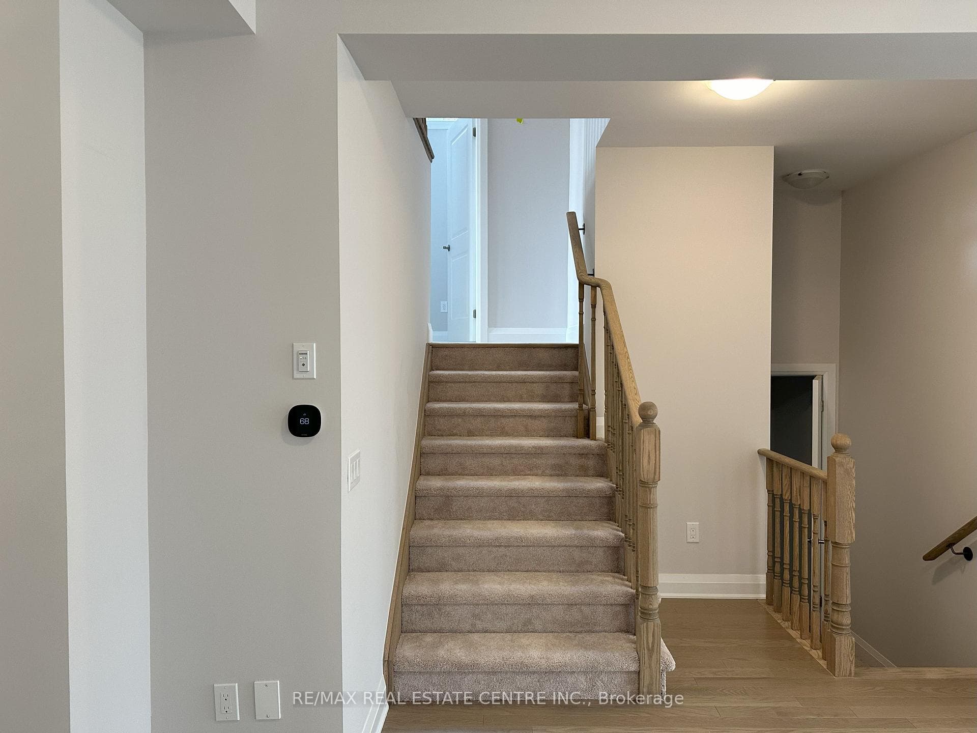 42 Mary Watson Street photo 6