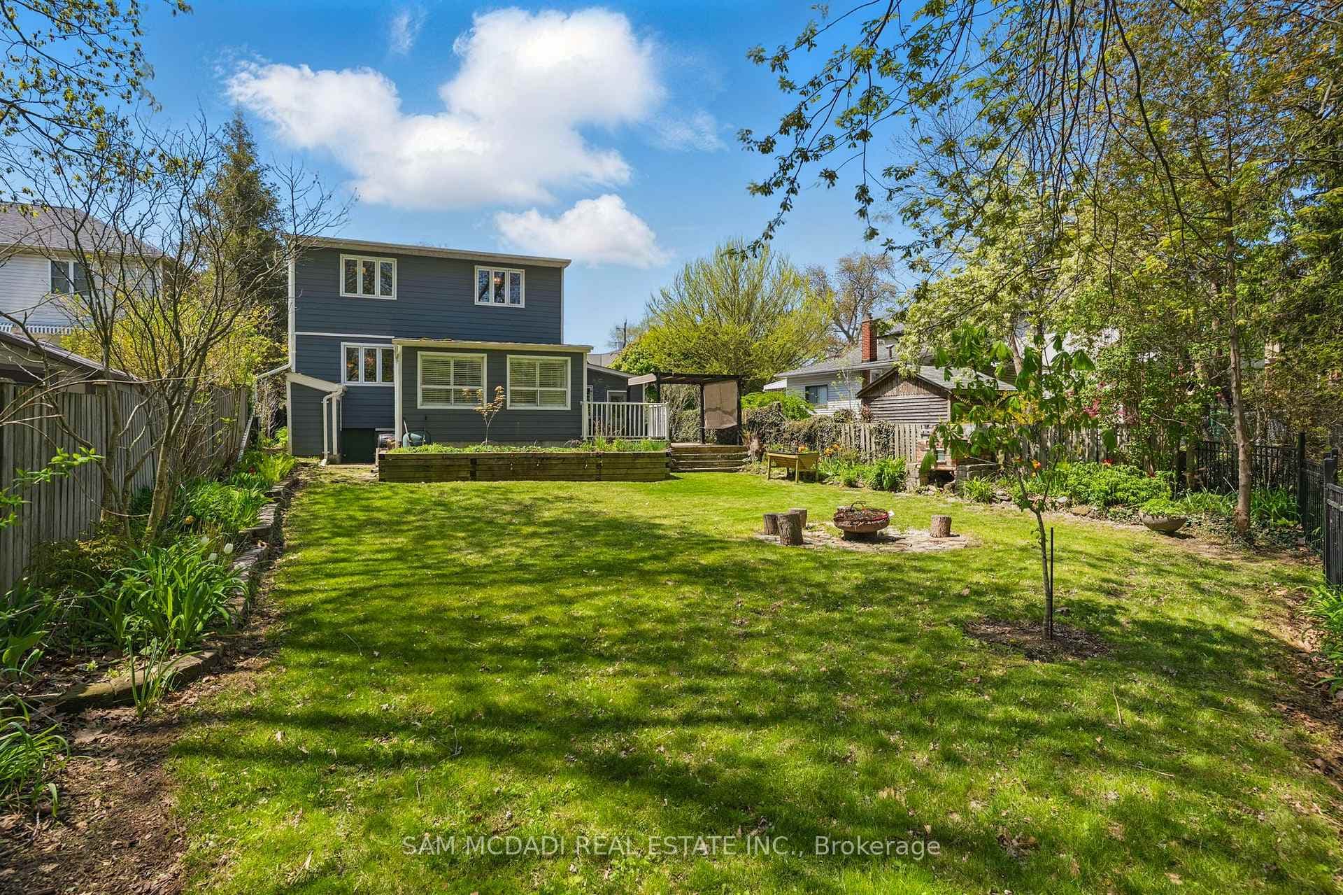 877 Beechwood Avenue photo 40