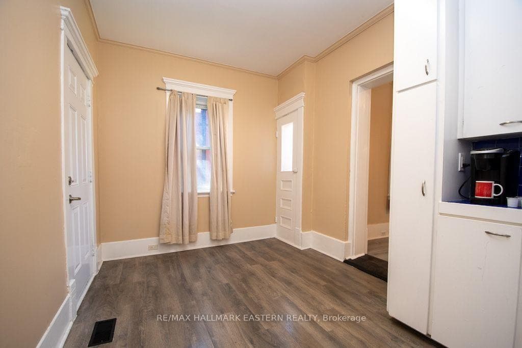 466 Rubidge Street photo 15