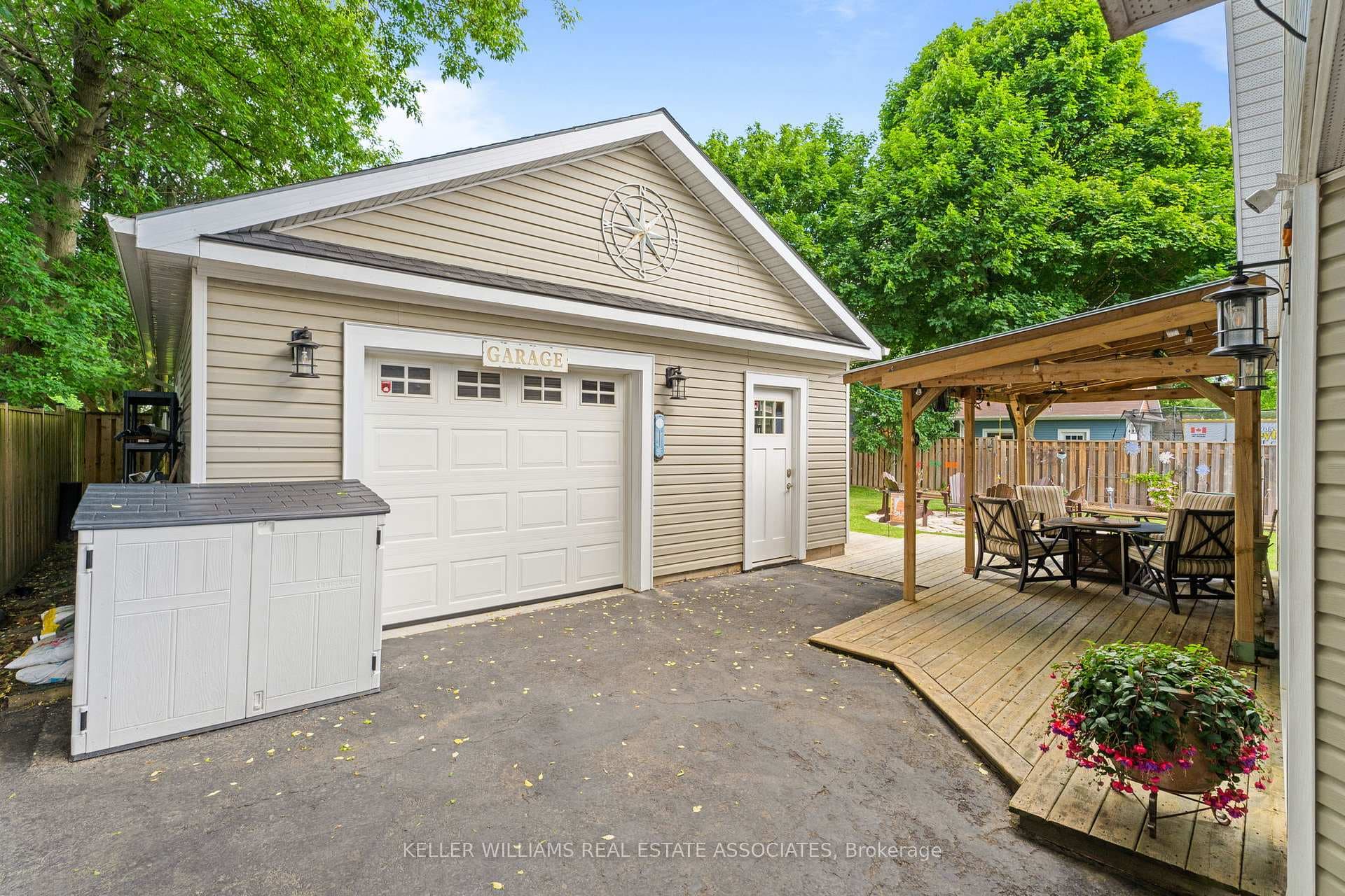 237 McDonald Boulevard photo 30