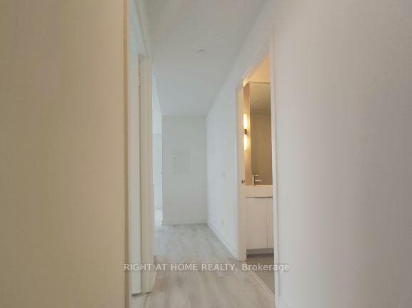 33 Helendale Avenue Unit 1312 photo 11