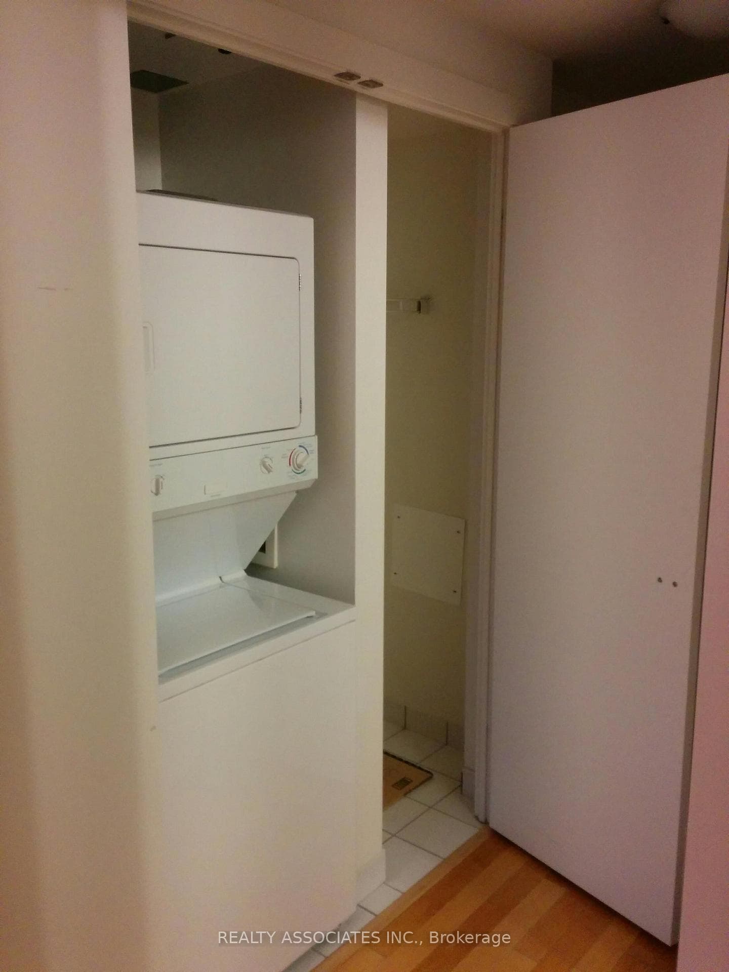 33 Charles Street Unit 2210 photo 16