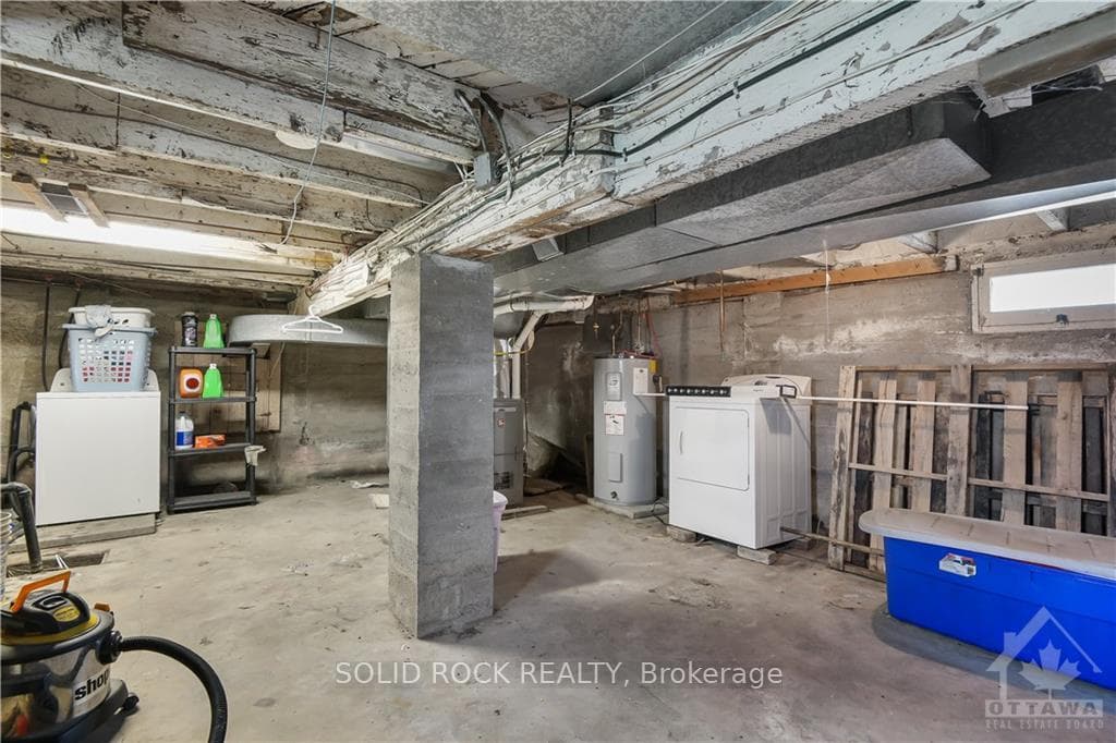 873 RAGLAN Street photo 25