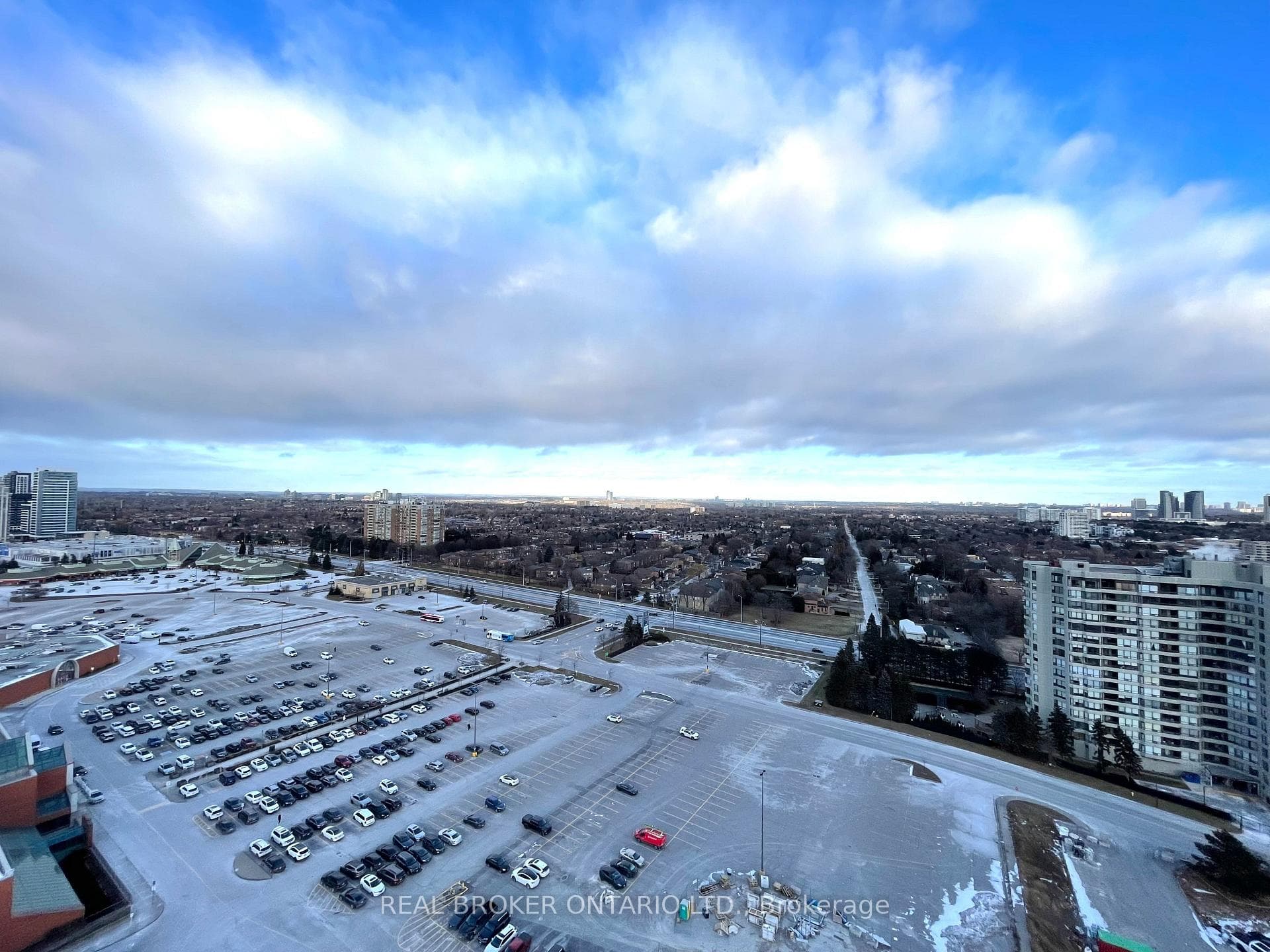 50 Upper Mall Way Unit 2009 photo 15