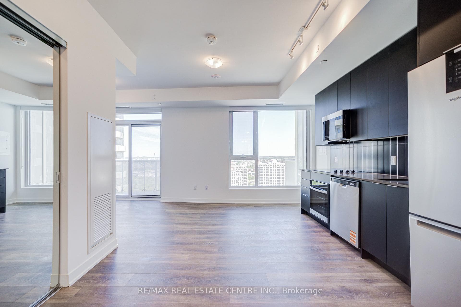 474 Caldari Road Unit 2204 photo 11