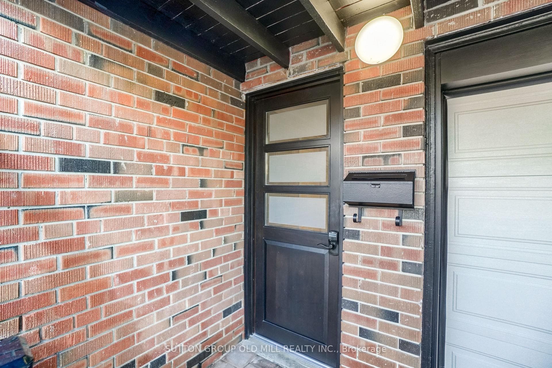 3606 Twinmaple Drive photo 3