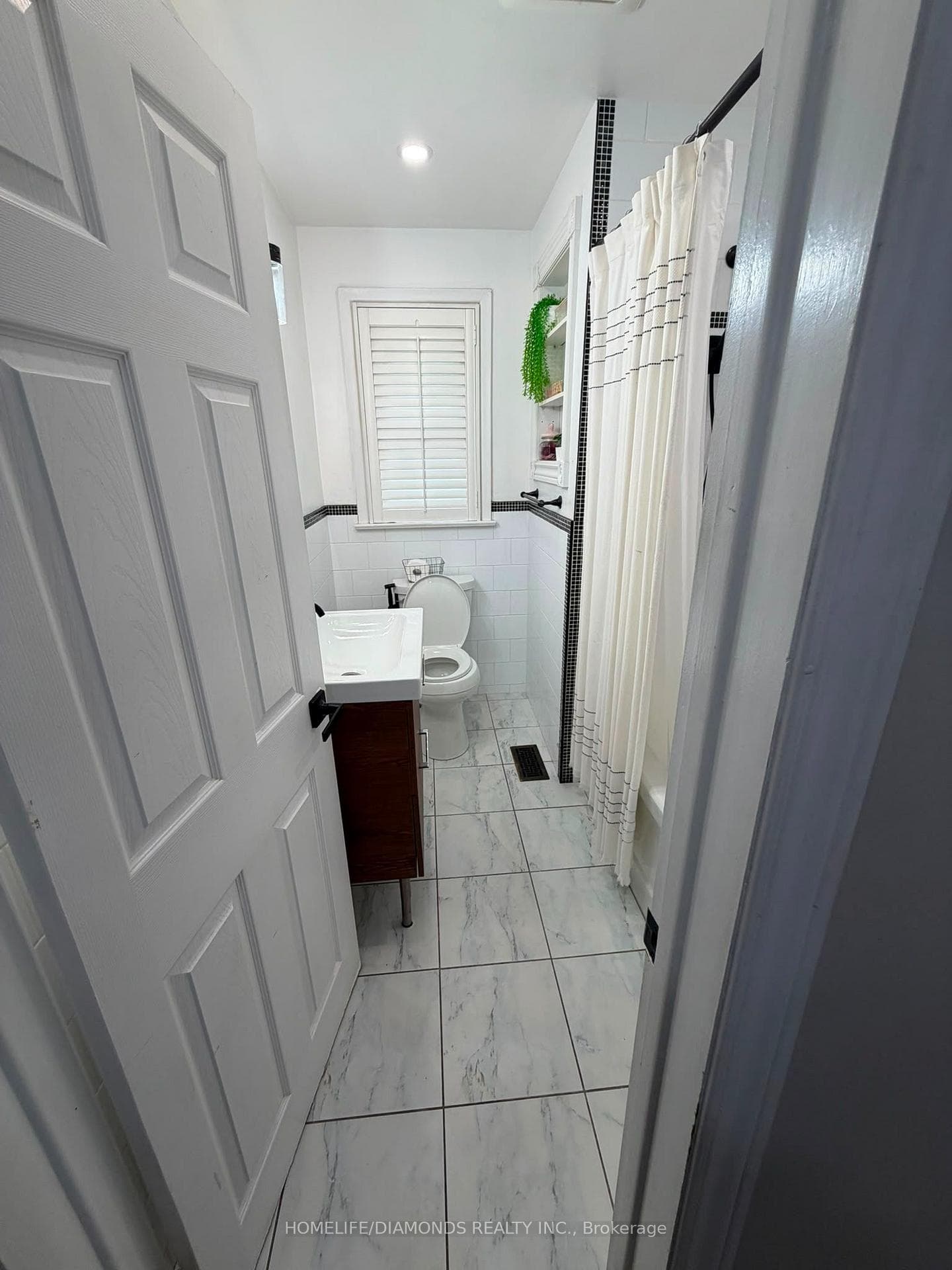 323 Ridgeway Avenue photo 8