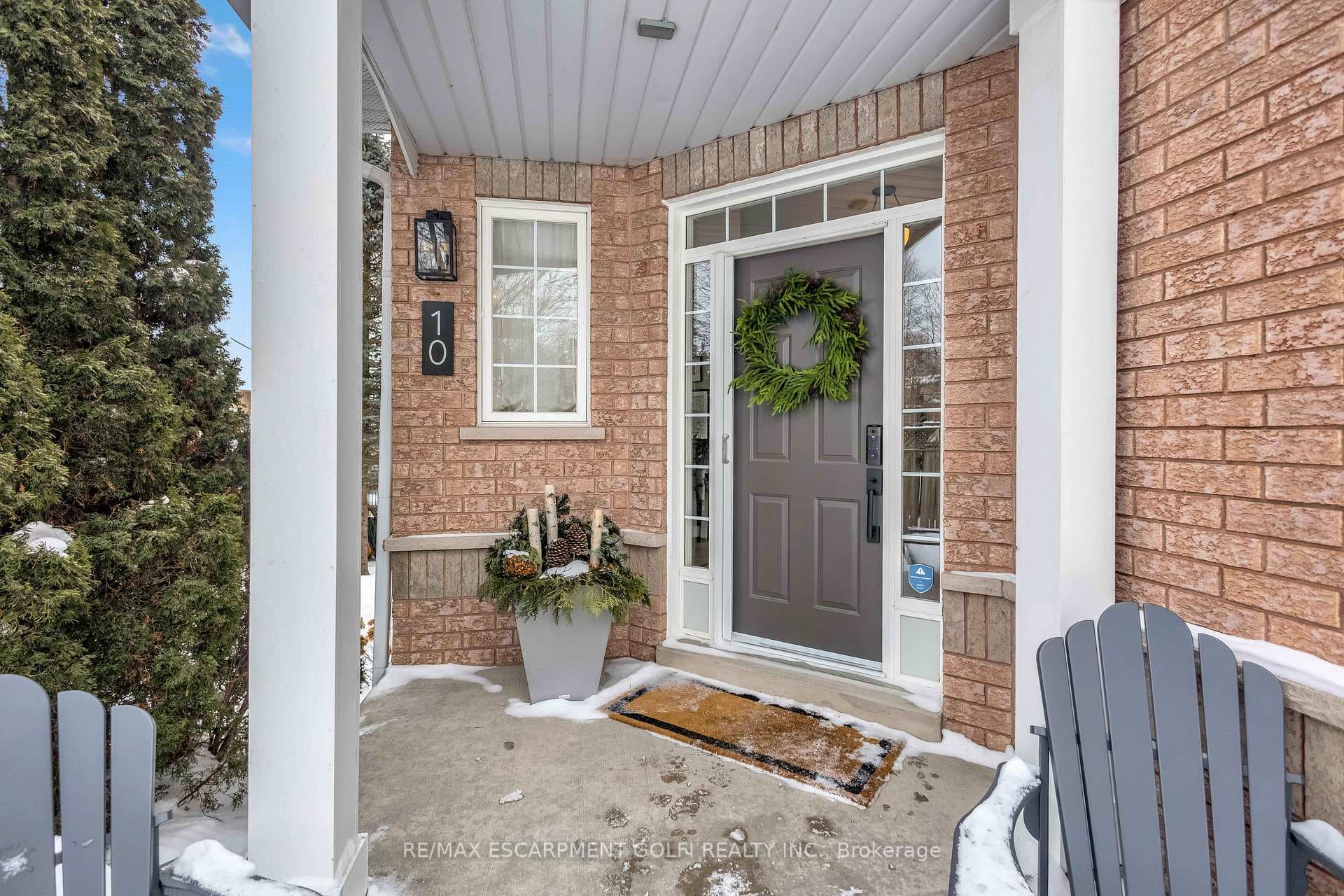 10 Anderson Court photo 4