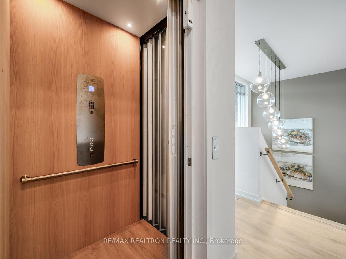 ELEVATOR TO ALL FLOORS