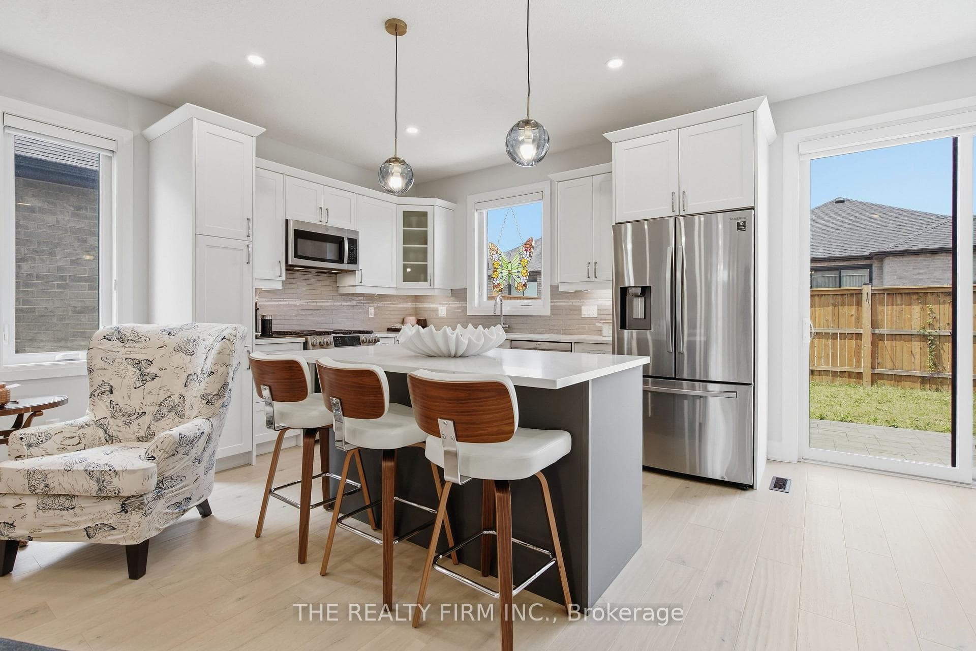 Stunning kitchen with updated pendant lights