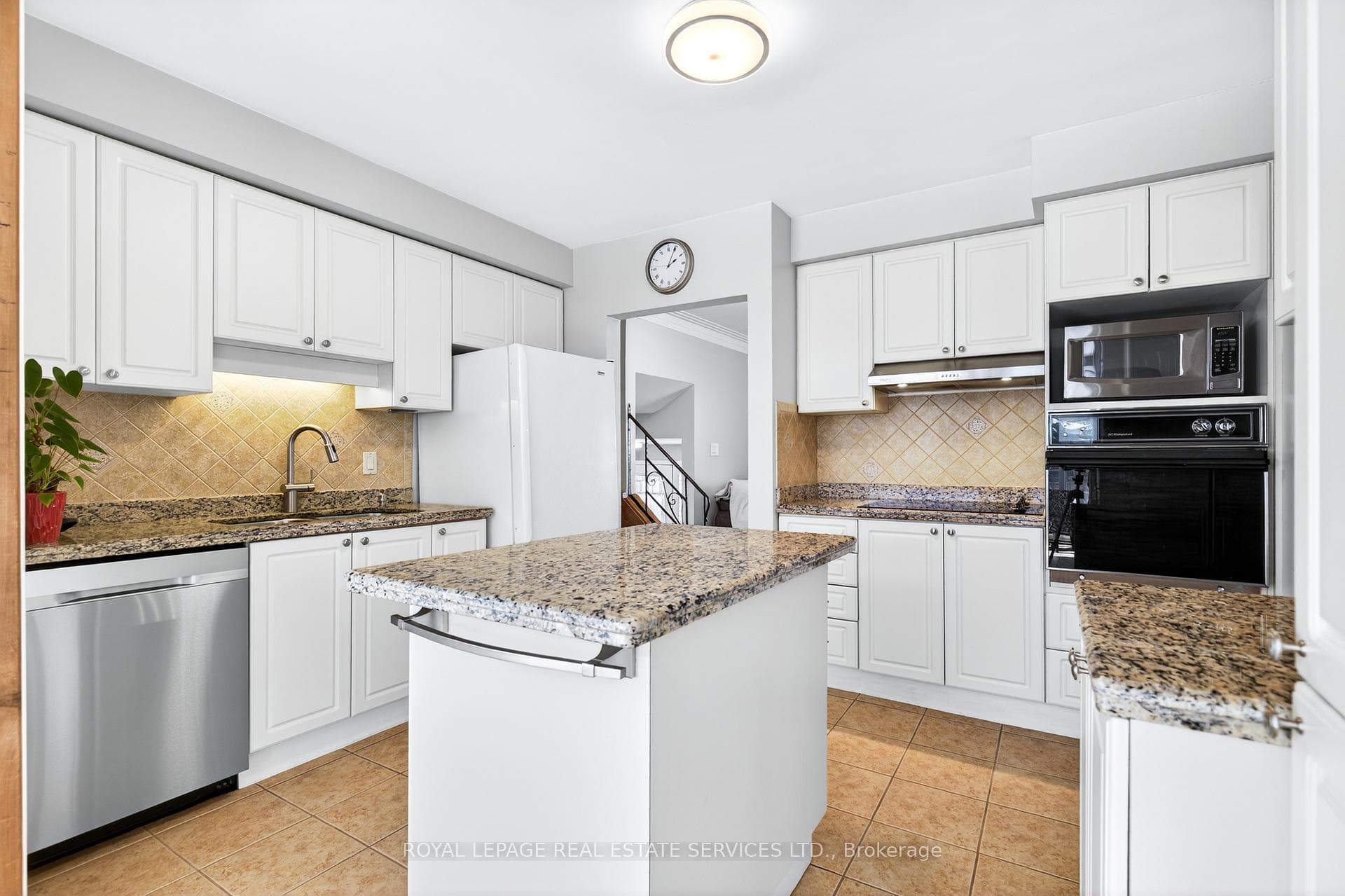 15 Belair Drive photo 19