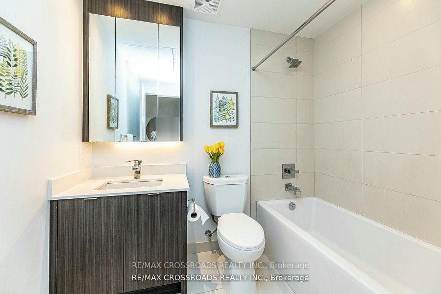 55 Merchants' Wharf Way Unit 531 photo 6