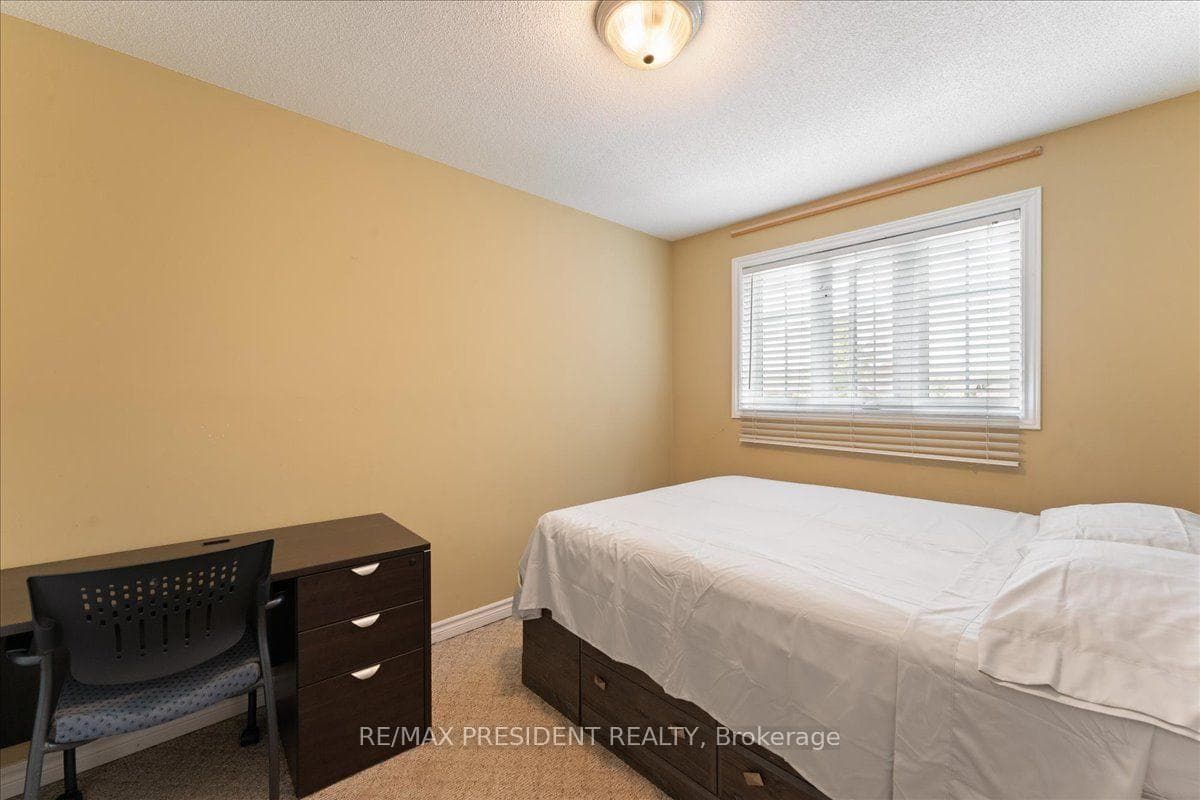 285 Southbrook Drive photo 22