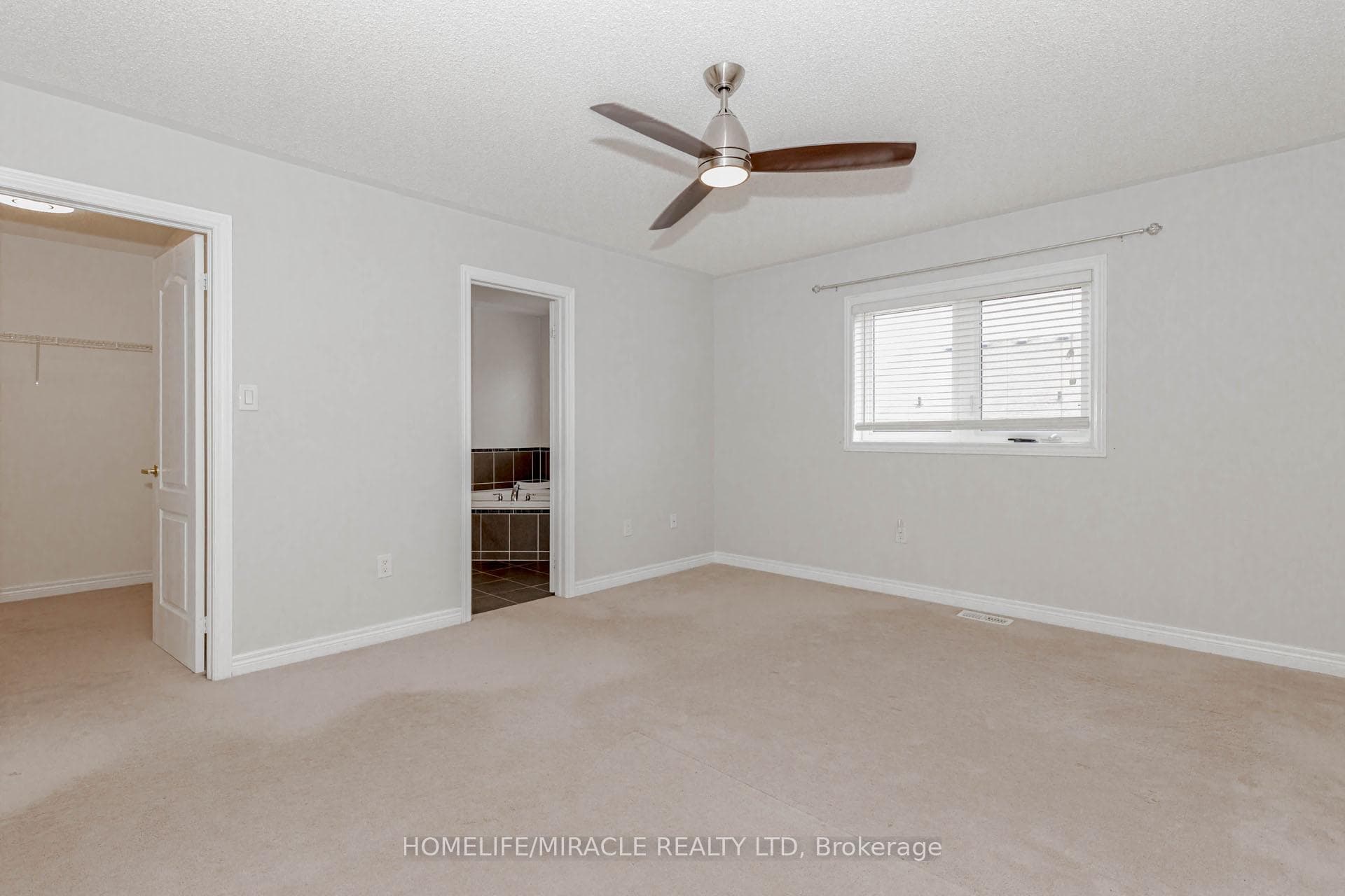 488 Landsborough Avenue photo 21