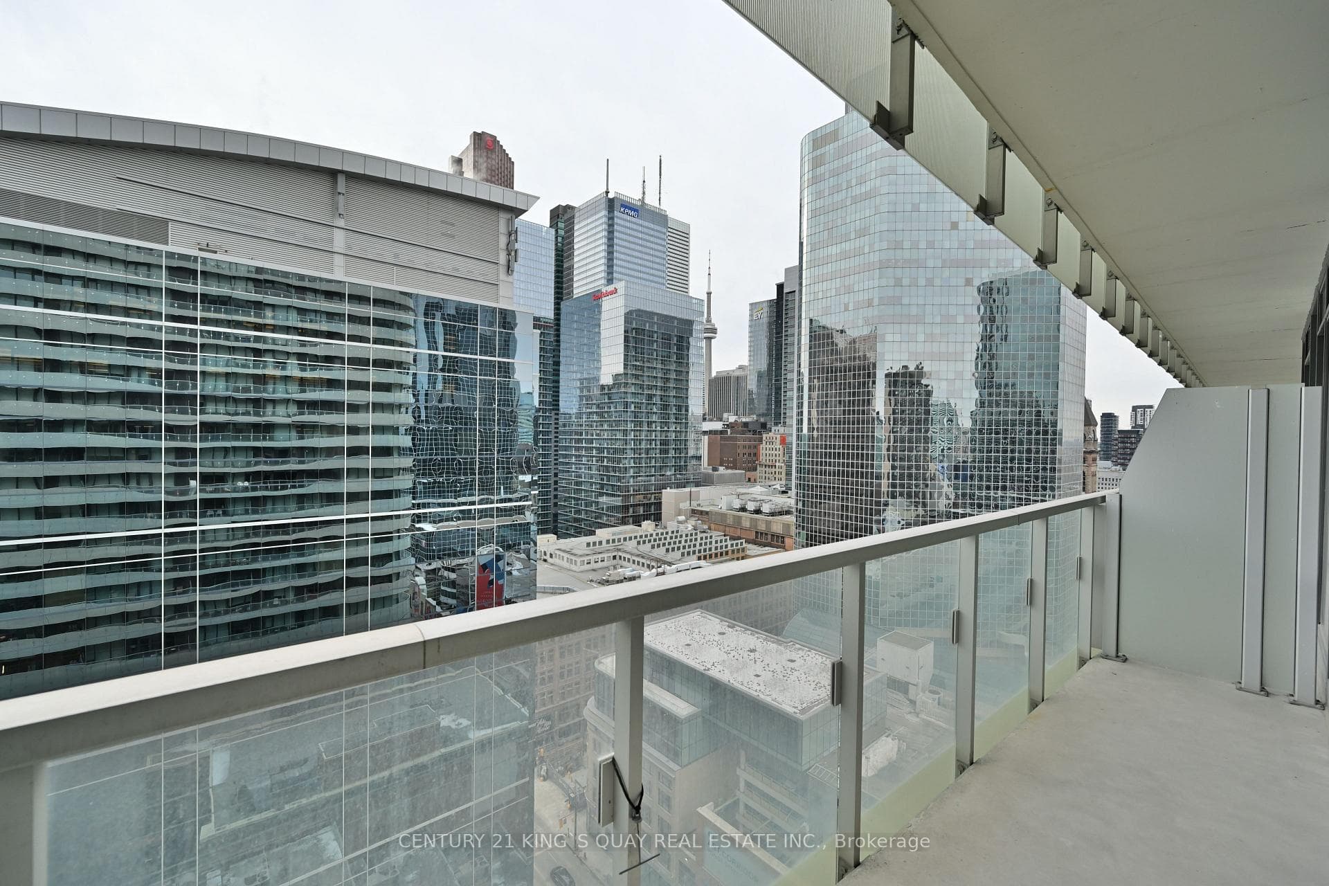 197 Yonge Street Unit 1907 photo 33