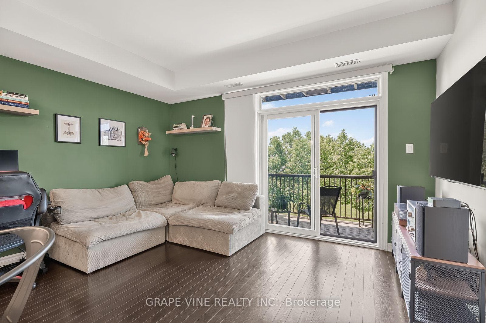 705 Beauparc Private Unit 306 photo 17