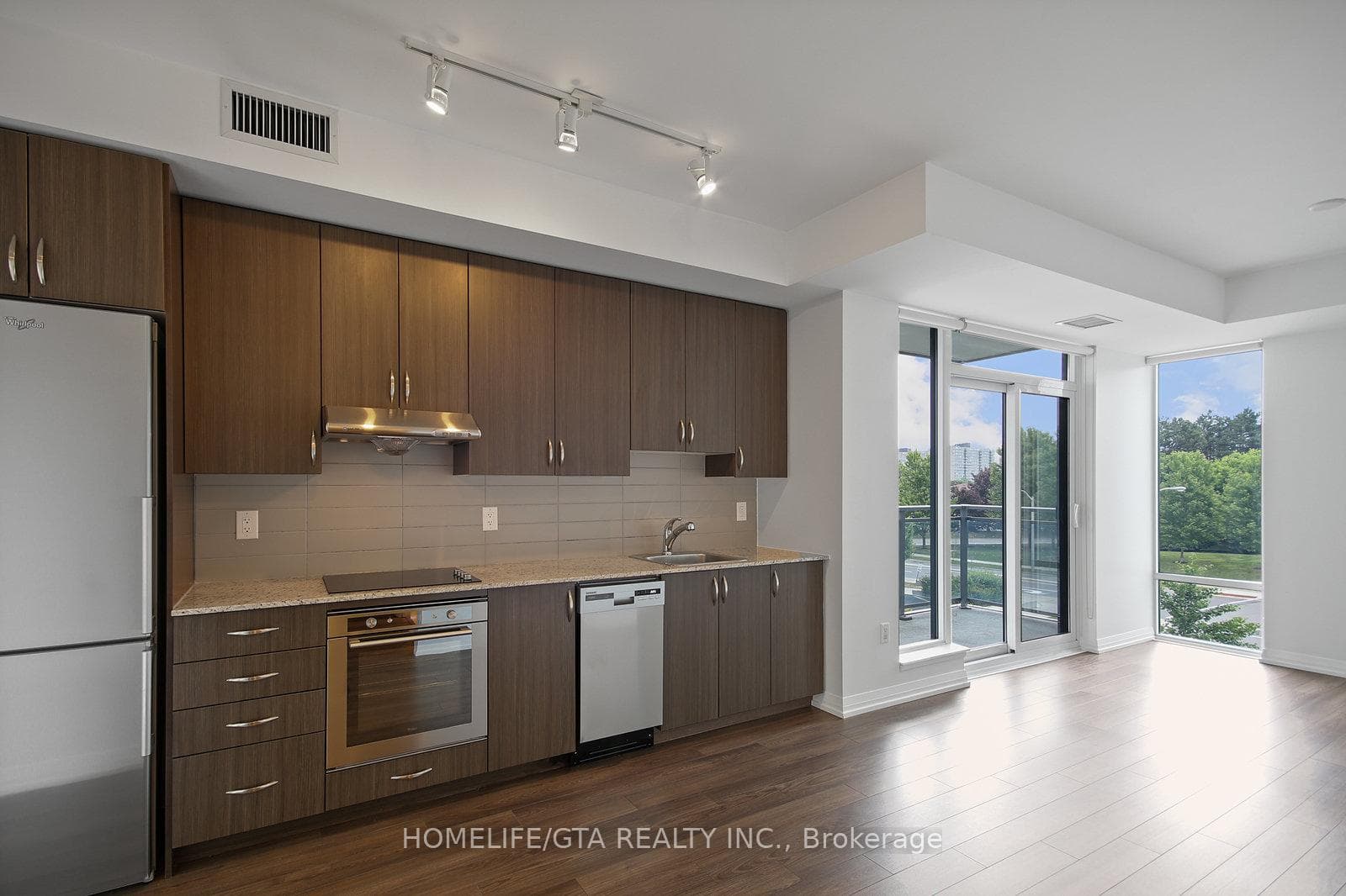 55 Ann O'Reilly Road Unit 325 photo 6