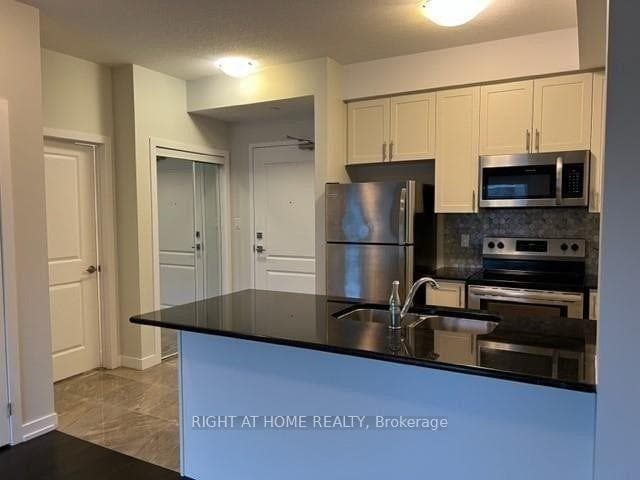 125 Shoreview Place Unit 206 photo 3