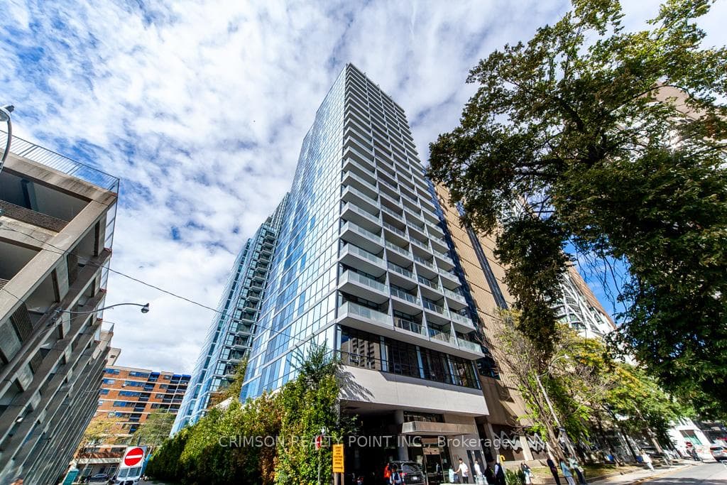 210 Simcoe Street Unit 1614 photo 10