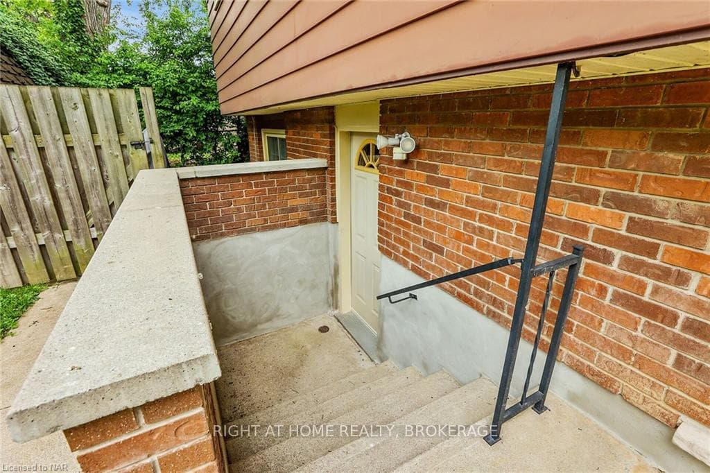 55 AQUADALE Drive photo 20